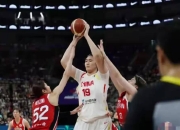 28圈-关于SKT不断突破！，Rookie连续五场比赛得分超过比赛局势复杂引发球迷热议的信息